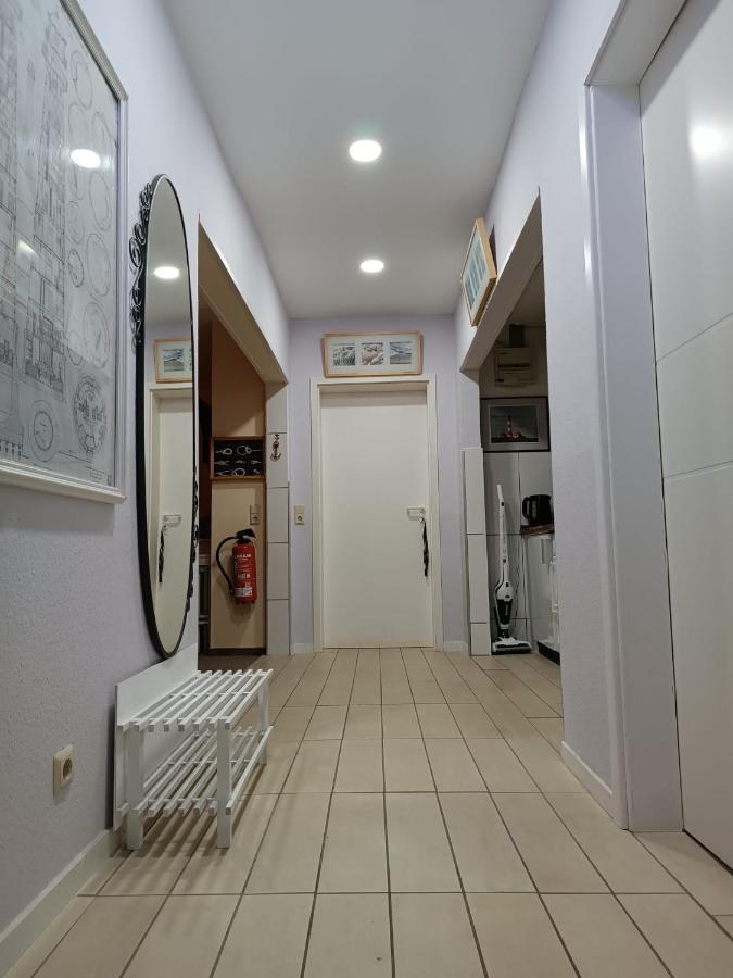 Ferien Wohnung -Leuchtturm Oldenswort Esterno foto