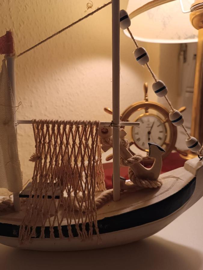 Ferien Wohnung -Leuchtturm Oldenswort Esterno foto